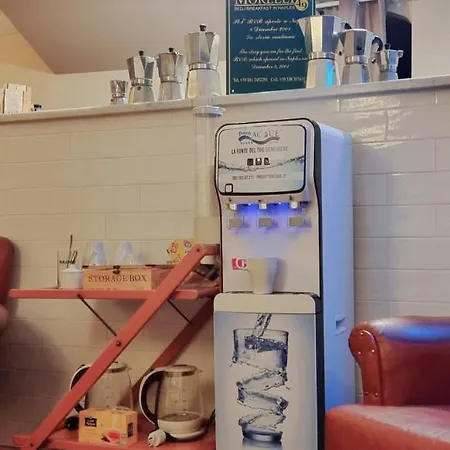 Oda ve Kahvaltı Bed Morelli 49 , Chiaia 4*