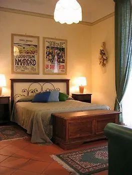 Bed Morelli 49 , Chiaia 2* Nápoles