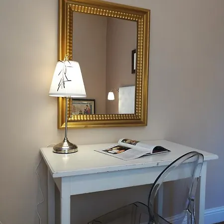 Bed Morelli 49 , Chiaia