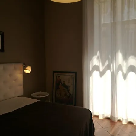 Bed Morelli 49 , Chiaia Napoli