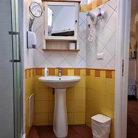 Bed Morelli 49 , Chiaia Bed & Breakfast