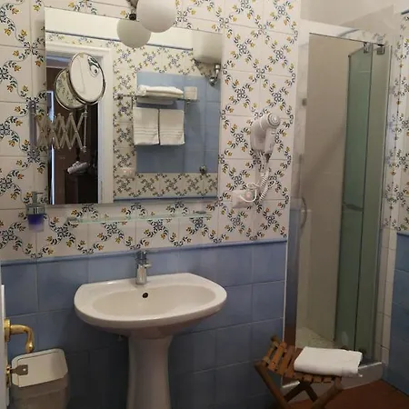 Bed Morelli 49 , Chiaia לינה וארוחת בוקר