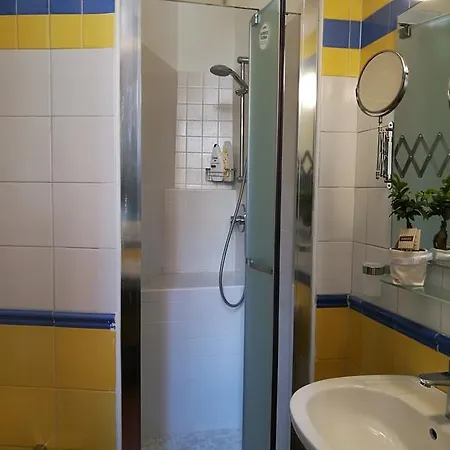 Bed & Breakfast Bed Morelli 49 , Chiaia