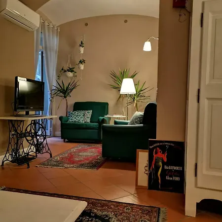 Nocleg ze śniadaniem Bed Morelli 49 , Chiaia 4*