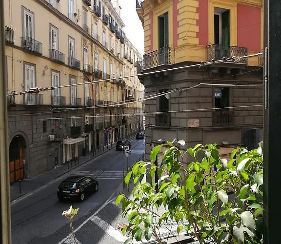 Bed and Breakfast Bed Morelli 49 , Chiaia