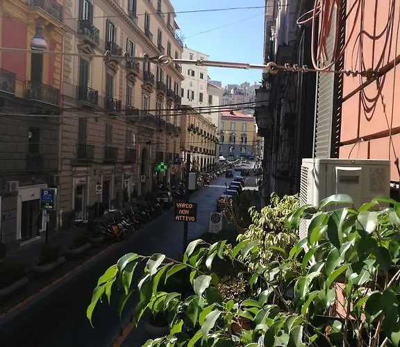 Bed Morelli 49 , Chiaia Νάπολη