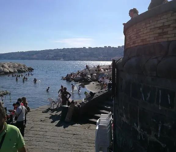 Bed Morelli 49 , Chiaia 4* Νάπολη