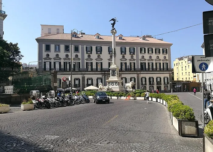 Bed Morelli 49 , Chiaia Νάπολη