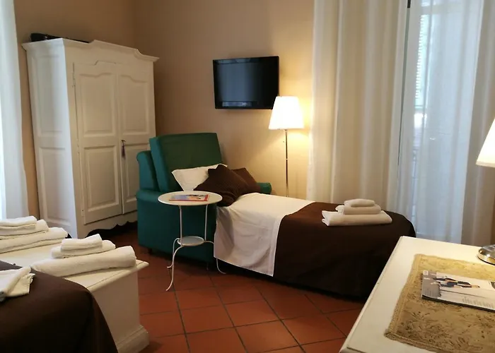 Bed Morelli 49 , Chiaia Bed and Breakfast Νάπολη