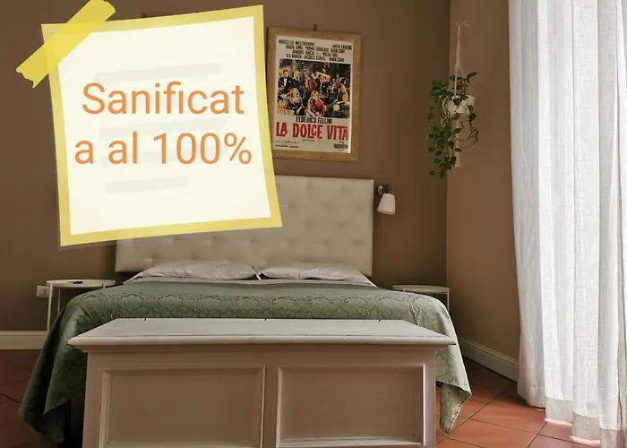 Bed Morelli 49 , Chiaia Bed and Breakfast Νάπολη