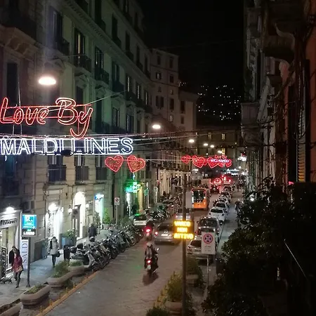 Bed Morelli 49 , Chiaia לינה וארוחת בוקר 4*