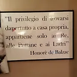 Bed & Breakfast Bed Morelli 49 , Chiaia