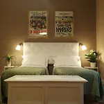 Bed & Breakfast Bed Morelli 49 , Chiaia