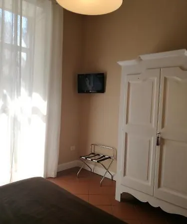 Bed Morelli 49 , Chiaia Bed & Breakfast Napoli